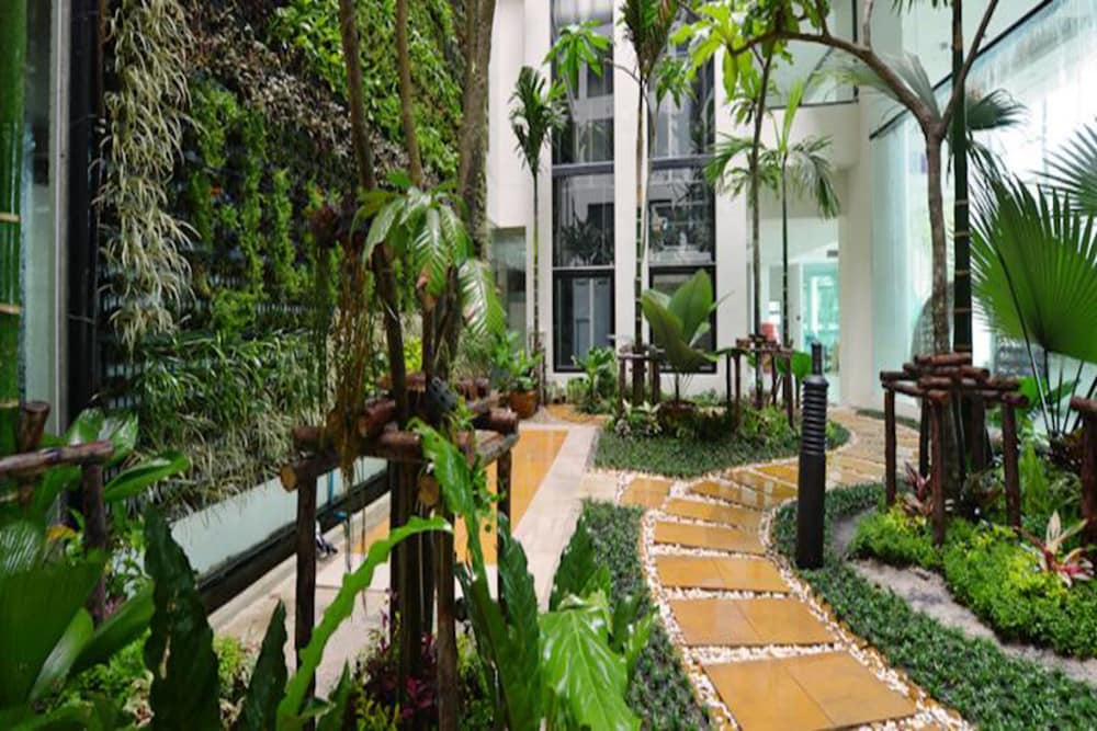 Фото Buri Sriphu Hotel & Convention Centre