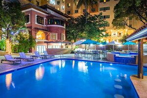 Гостиница Royal Oasis в Порт-о-Пренс