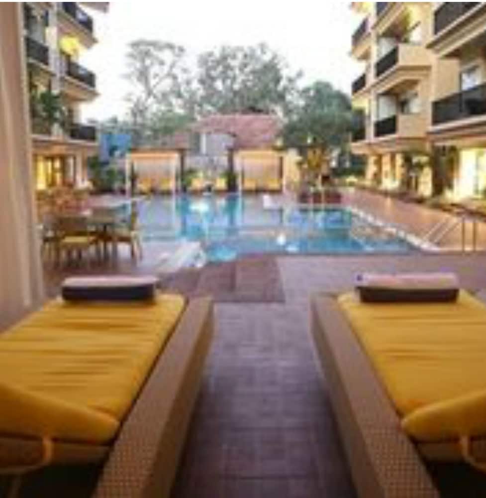 Фото Deltin Suites