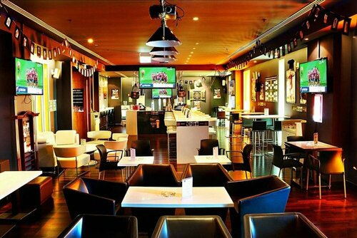 Гостиница Hues Boutique Hotel в Дейре