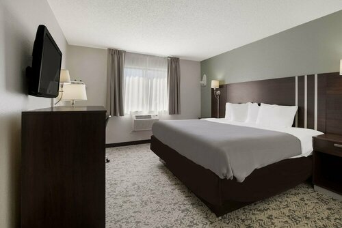Гостиница Quality Inn в Кантоне