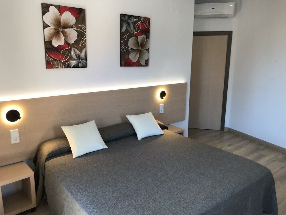 Фото Hostal Abadía Madrid