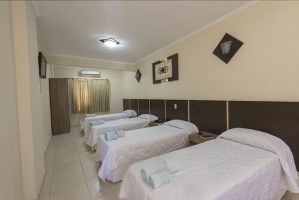 Фото Monte Serrat Hotel