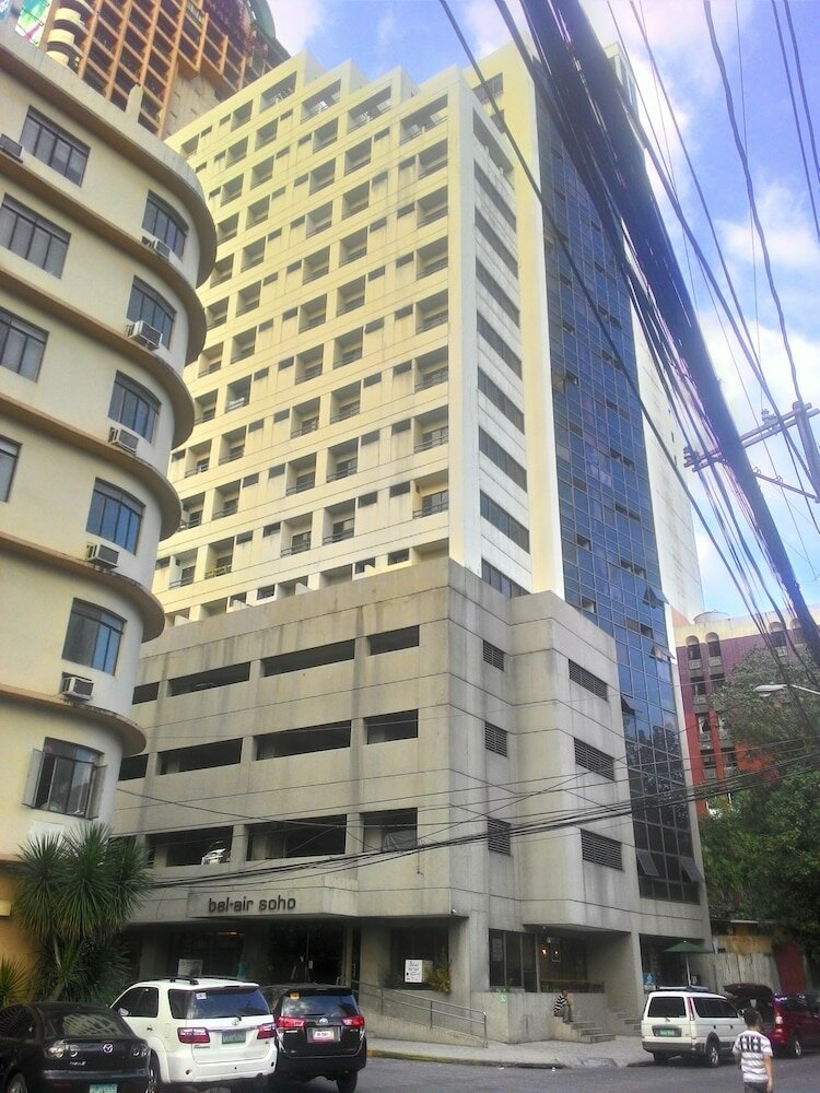 Фото RedDoorz Plus @ Poblacion Makati