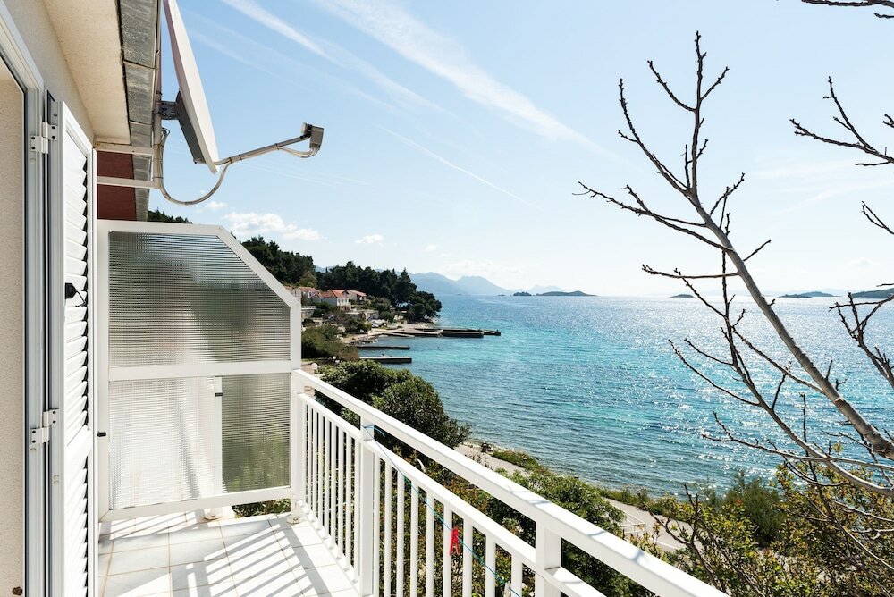 Фото Apartments Šestanović