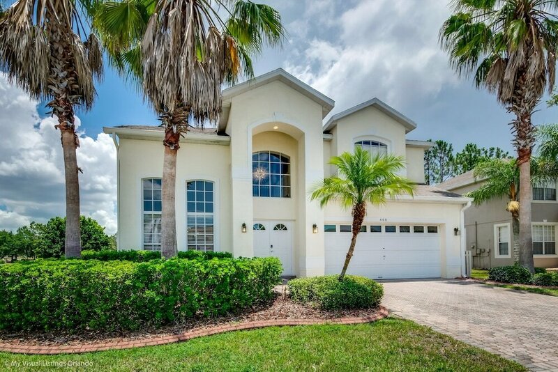 Гостиница Luxury 5 Bedroom 4 Bath Villa With Bespoke Interi