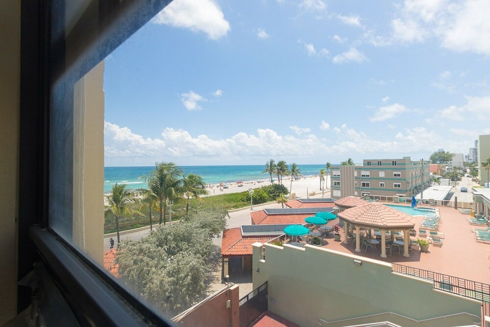 Фото 403 Ocean View Apartment Hollywood