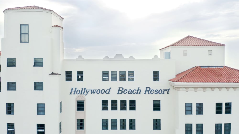 Фото отеля 2