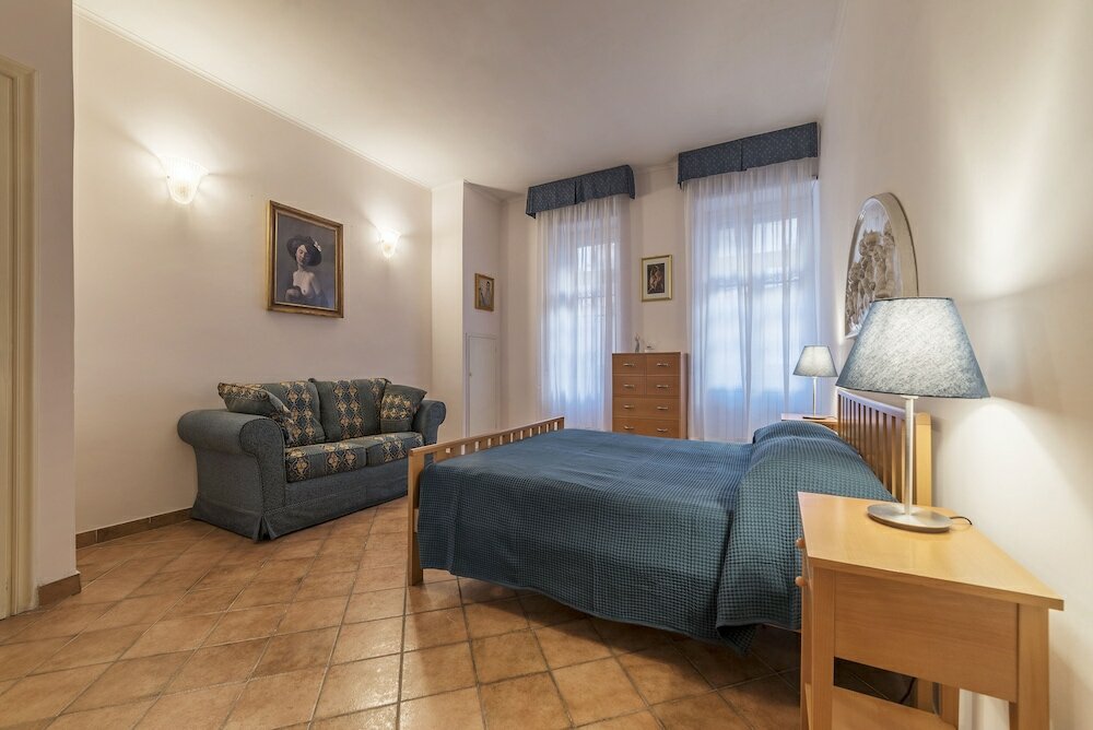 Фото San Lorenzo Roomy Apartment