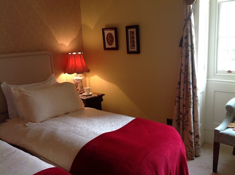 Фото Westgate Manor