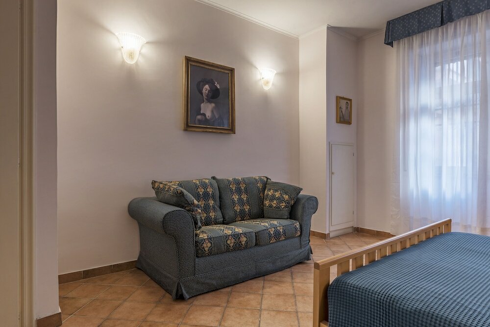 Фото San Lorenzo Roomy Apartment