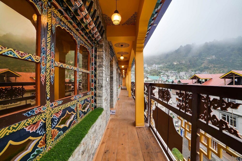 Фото Summit Panghen Metok Hotel