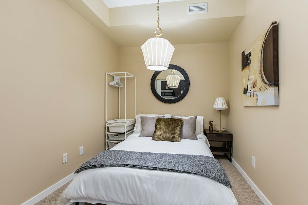 Фото Quickstay - Executive Condo in the Heart of Downtown