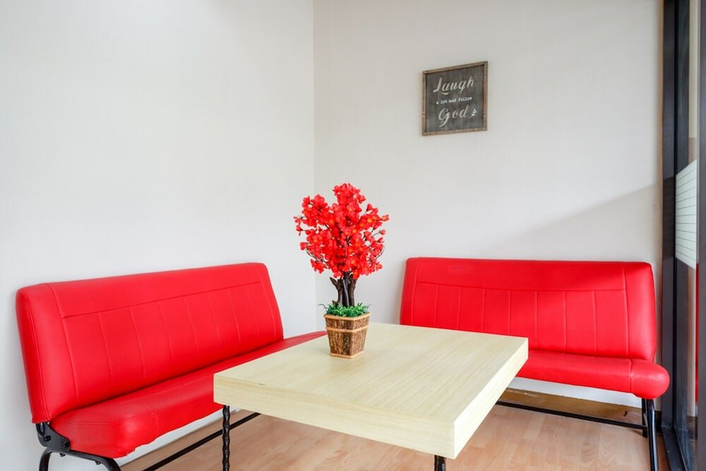 Фото RedDoorz near Pacific Mall Tegal 2