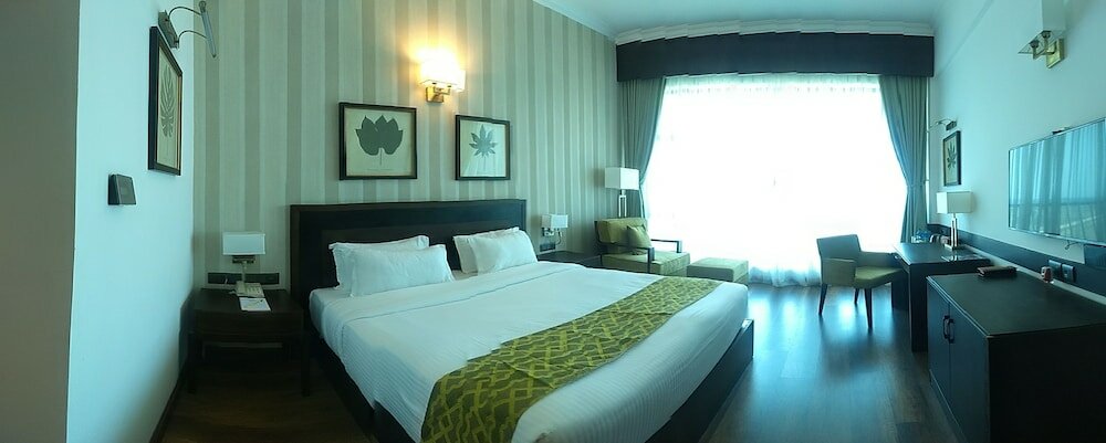 Фото Soaltee Westend Premier