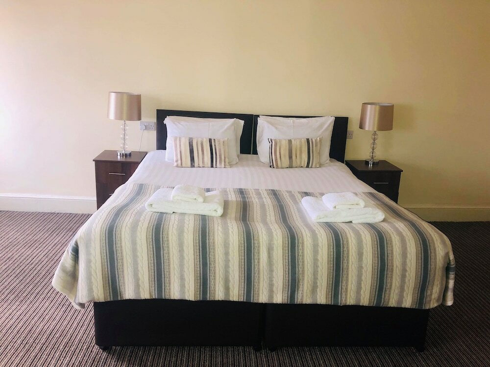 Фото The New Brighton Hotel