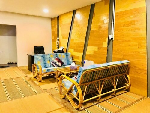 Гостиница Yellow Duckling Hostel в Семпорне