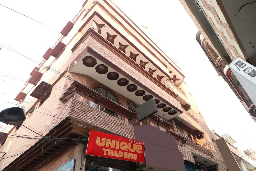 Фото отеля 1