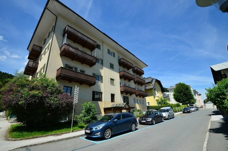Гостиница Apartments CityXpress в Цель-ам-Зе