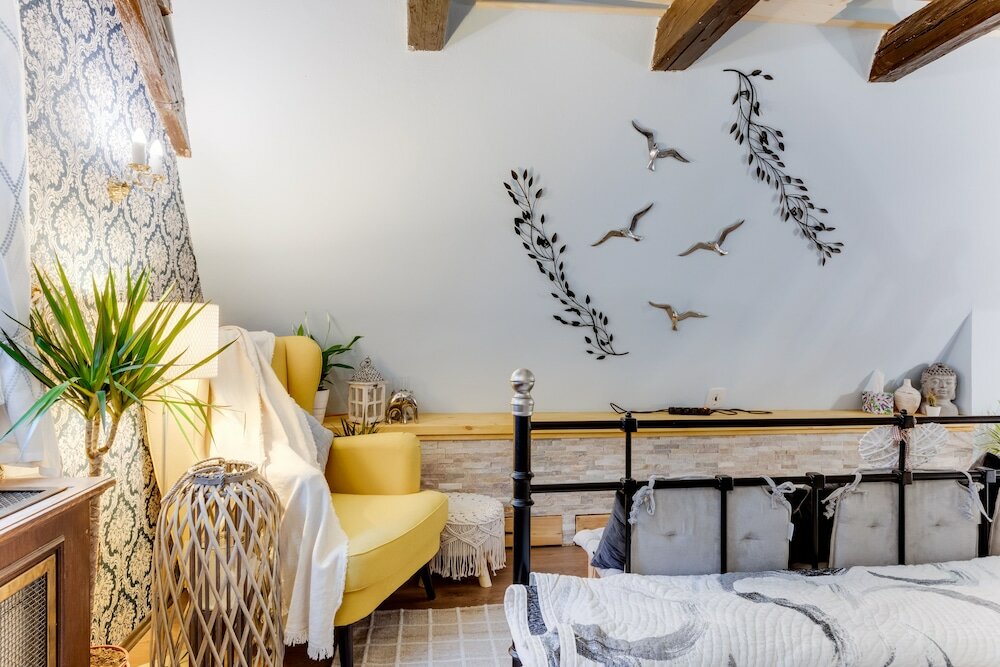 Фото Incredible 2Br Loft in Heart of Prague