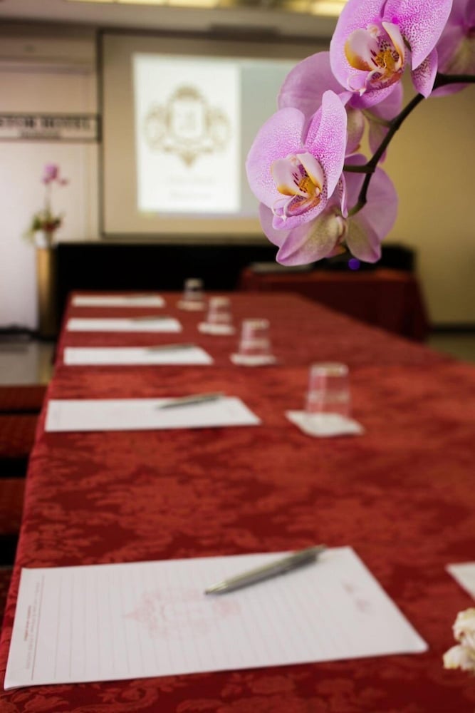 Фото Astor Hotel