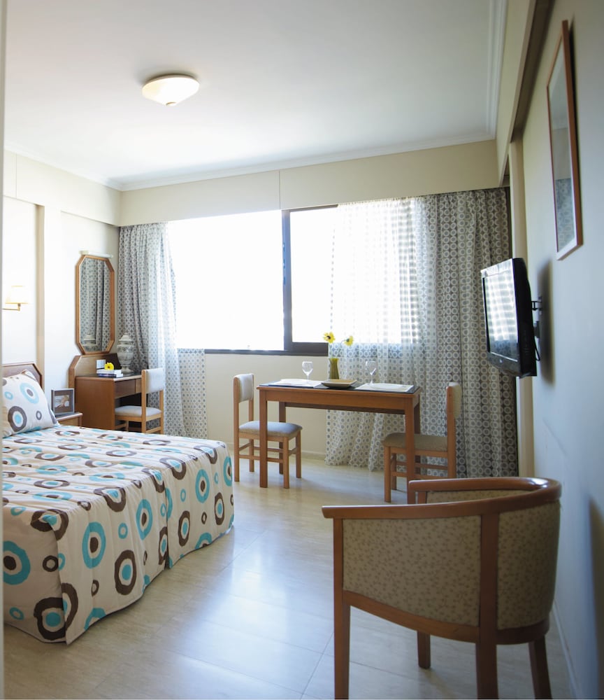 Фото Atlantica Gardens Hotel