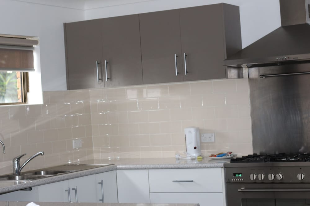 Фото Lakeside Inn Illawarra