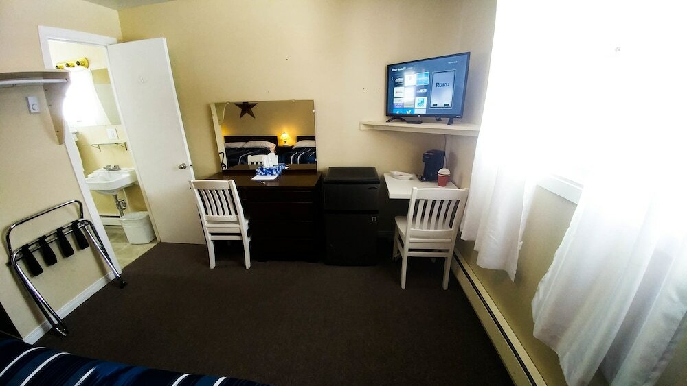 Фото The Shawville Hotel