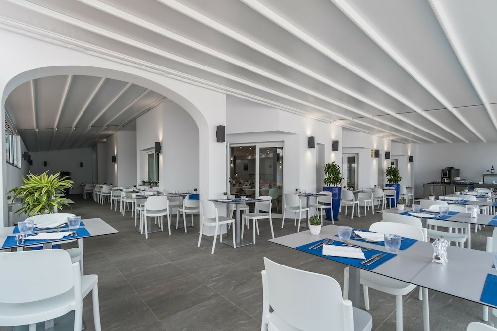 Фото Aparthotel Esquinzo Y Monte Del Mar