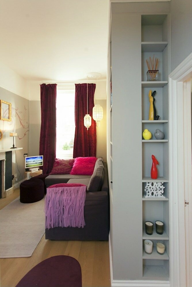 Фото Chelsea Italian Design Home with Terrace