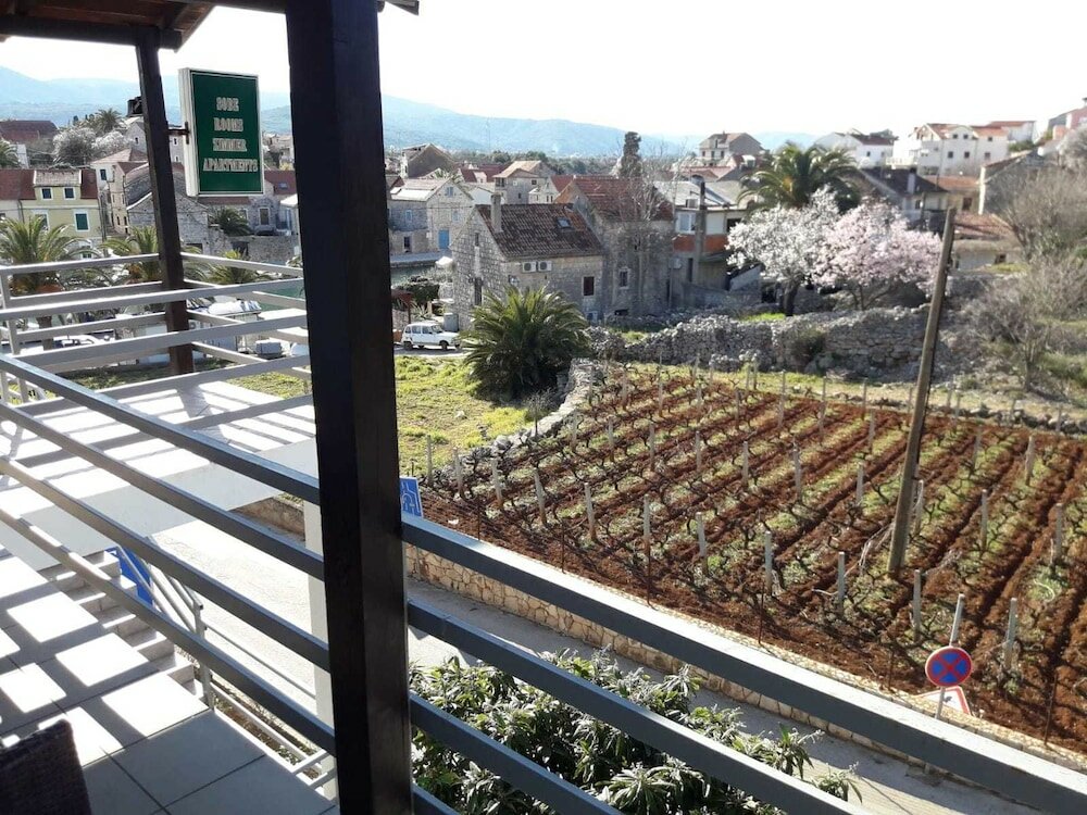 Фото Mediteran Rooms