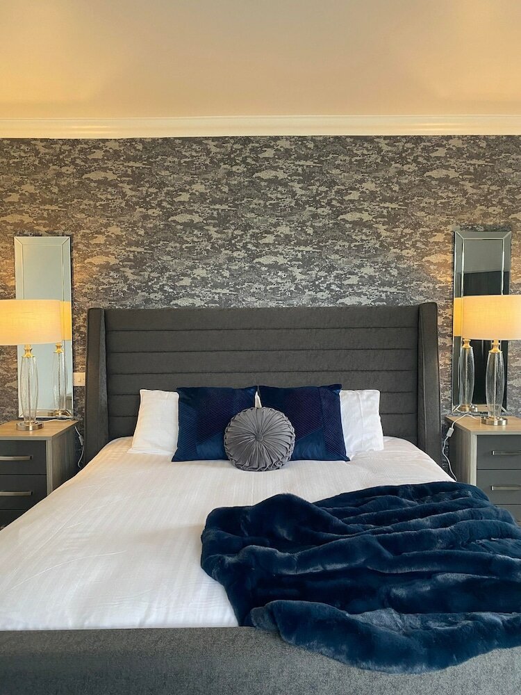 Фото The Mill House Hotel