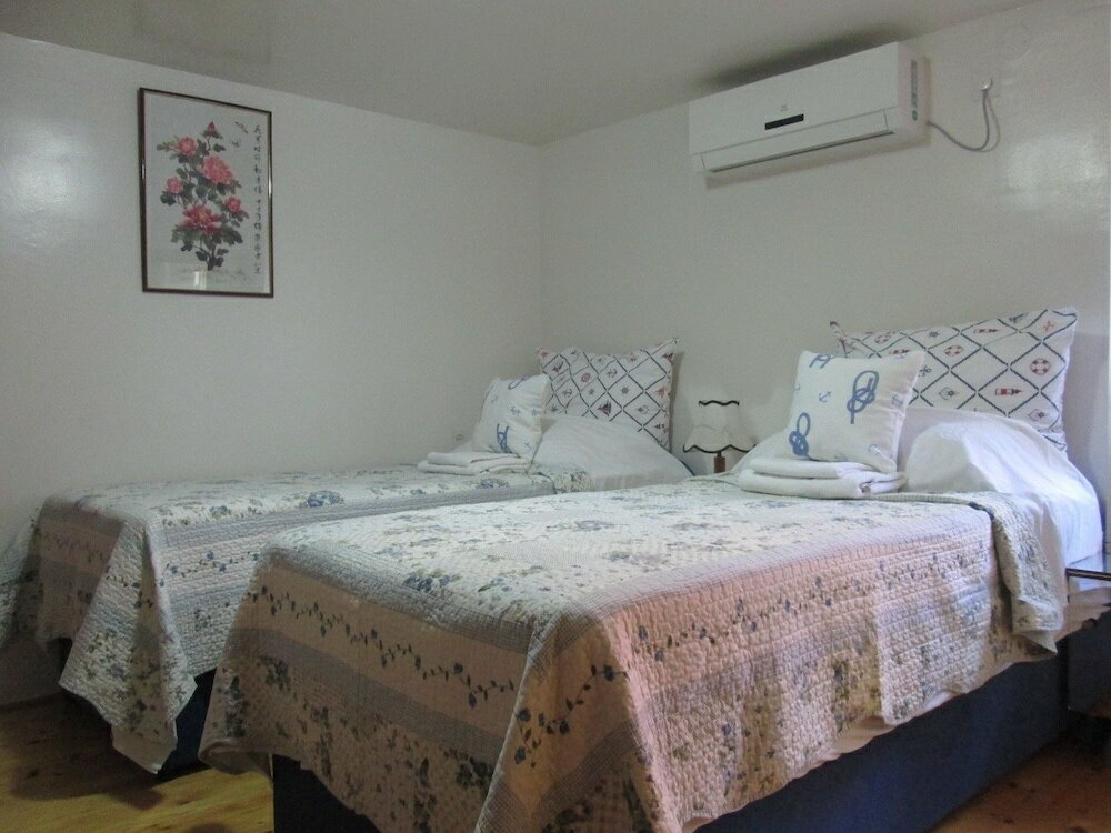 Фото Cozy En-suite Rm on Dumanica