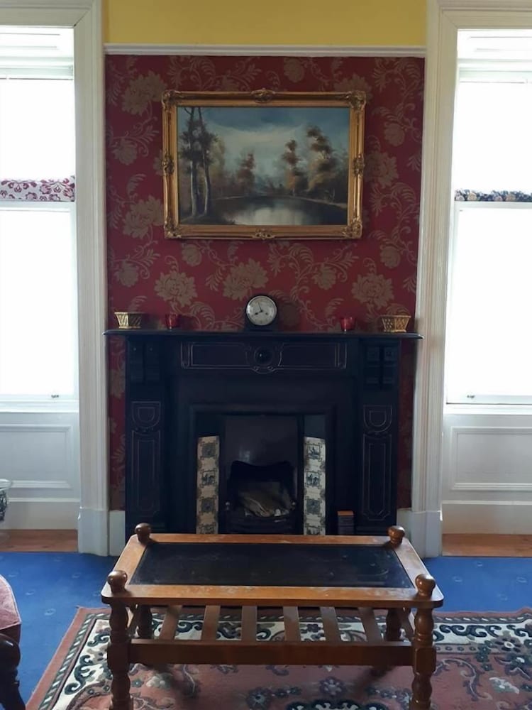 Фото Hallgreen castle