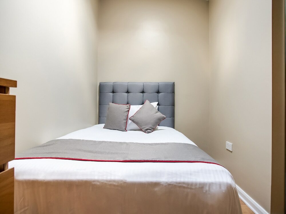 Фото Clifton Mount Hotel