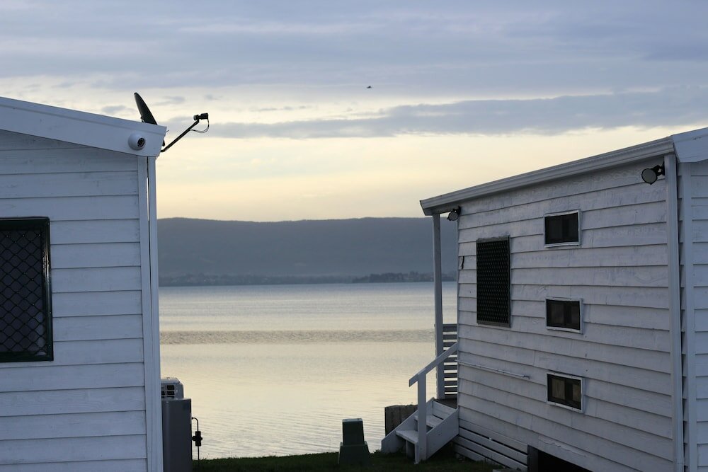 Фото Lakeside Inn Illawarra