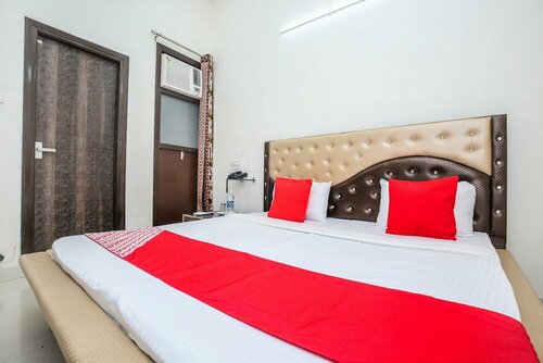 Гостиница Oyo 24851 Hotel R Continental в Амритсаре