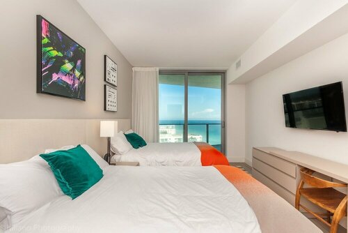 Гостиница Private Ocean Condos - Hyde Beach Resort в Голливуде
