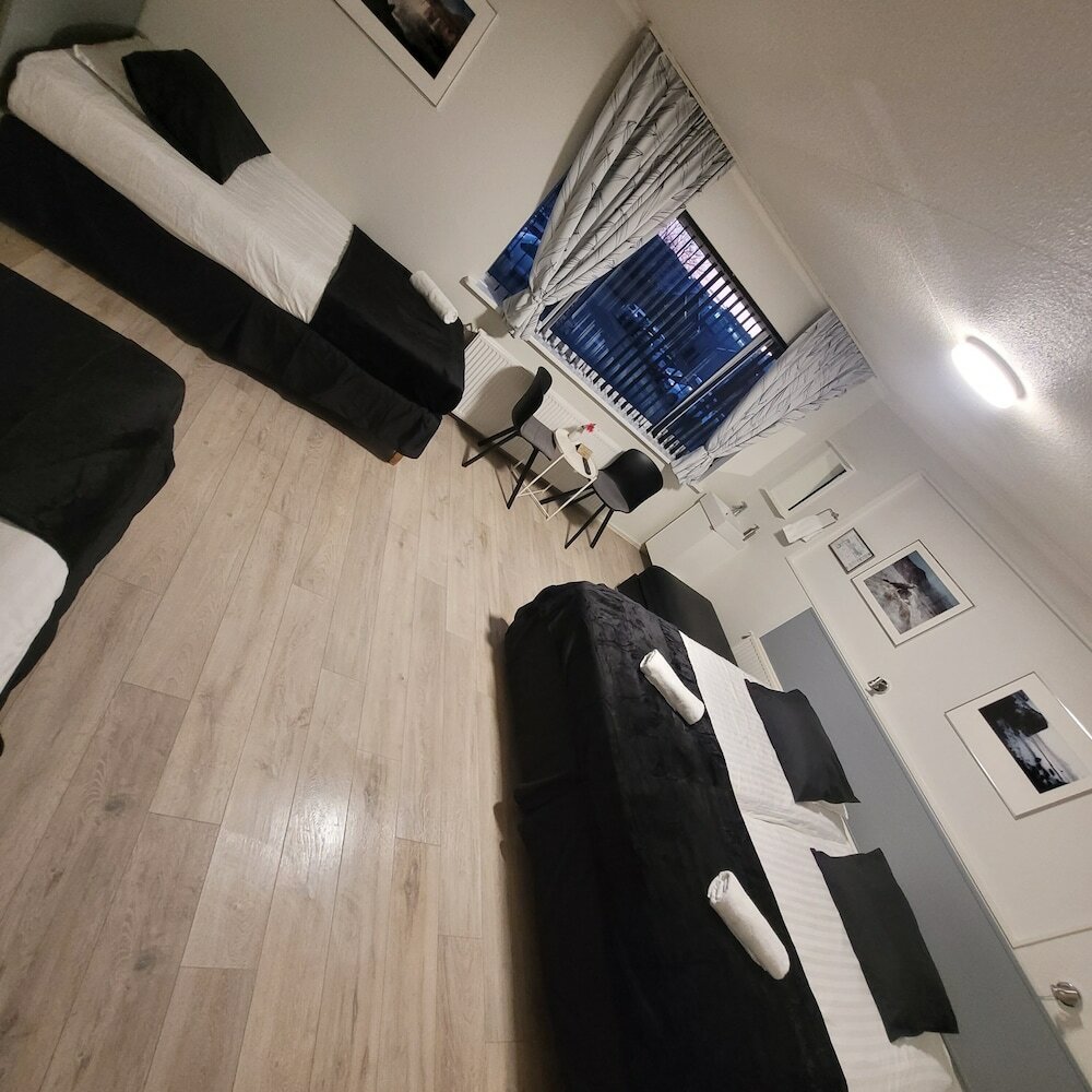 Фото B&b Guesthouse Keflavík