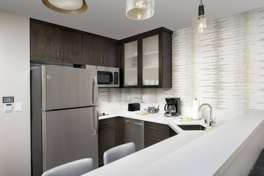 Фото Residence Inn by Marriott Modesto North