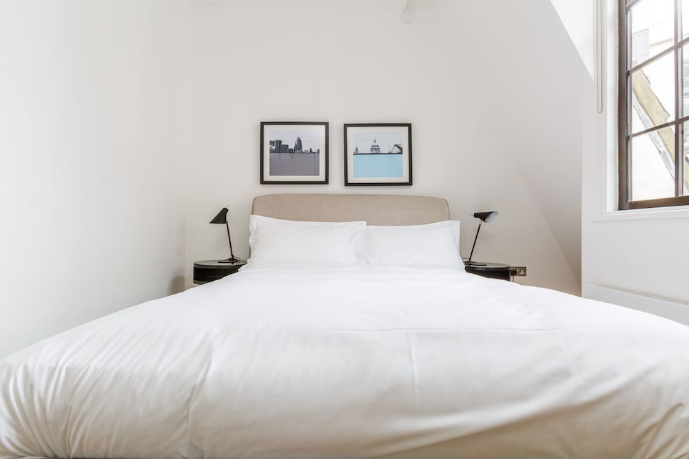 Фото Cockspur Street