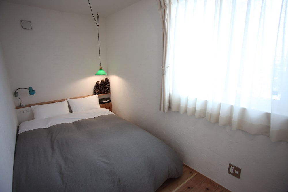Фото Small Town Hostel Hakodate