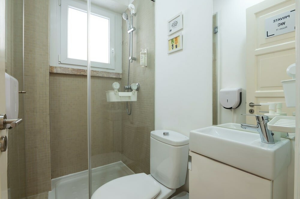 Фото DuMont Lisbon Guesthouse