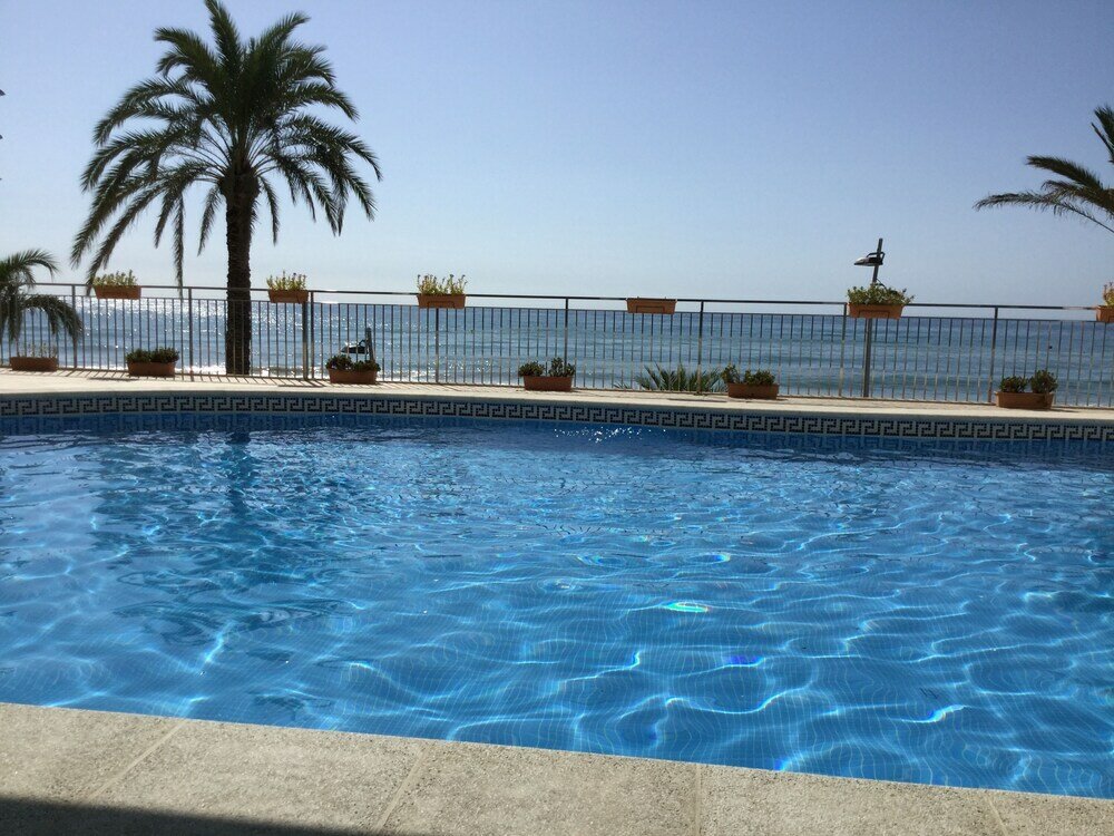 Фото Calafell Beach