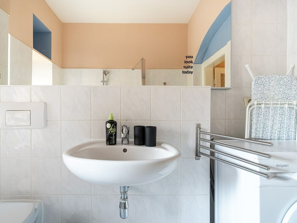 Фото Limehome Dresden Hoyerswerdaerstraße