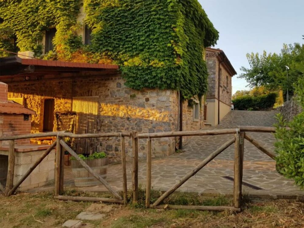 Фото Agriturismo Masseria Campolerose