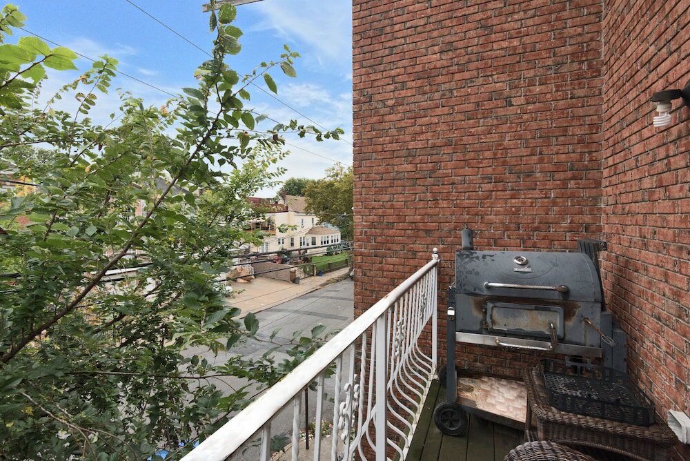 Фото Racpanos Modern Stay on Ocean Avenue