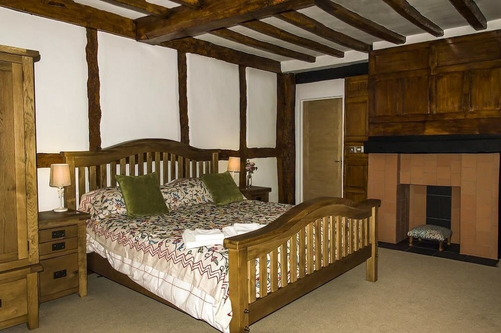 Фото The Three Gables