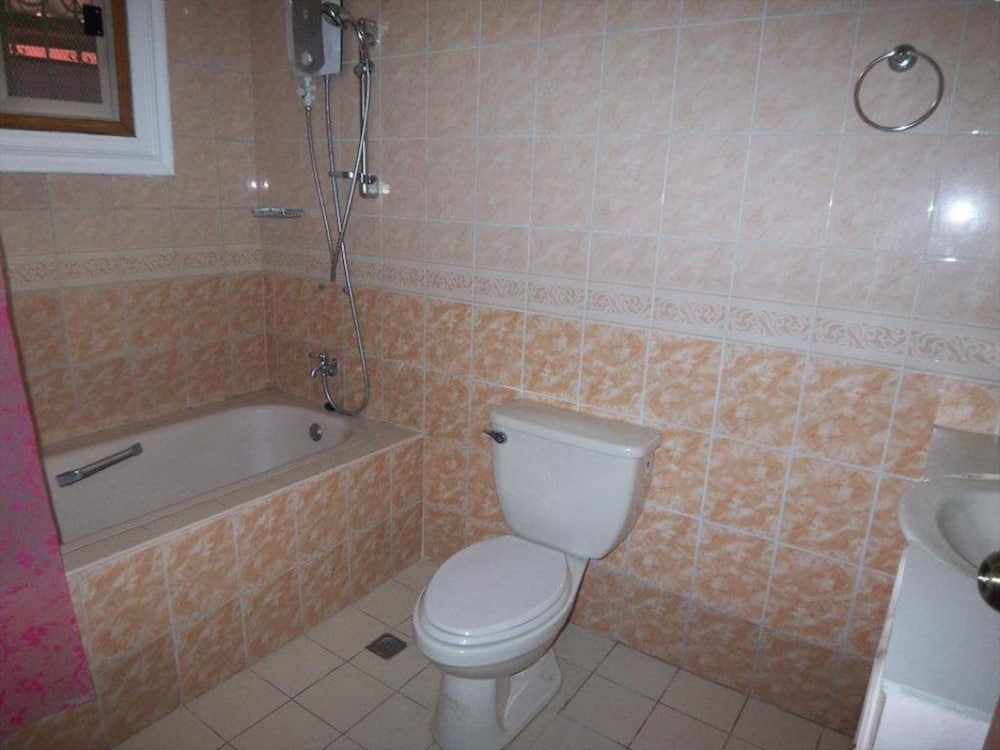 Фото Surigao Tourist Inn Annex