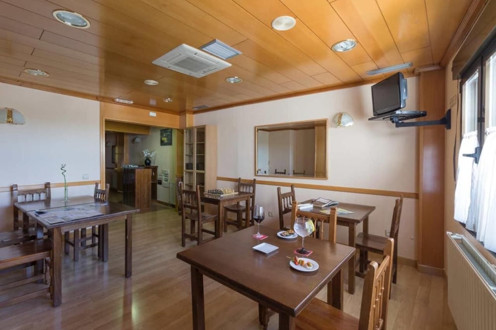 Фото Hostal Arribes Del Duero